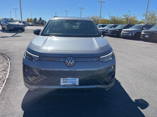 new 2025 Volkswagen Tiguan car, priced at $39,603