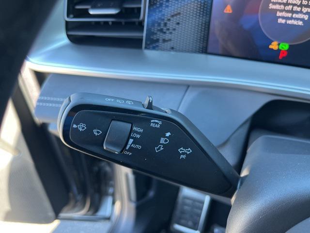 new 2025 Volkswagen Tiguan car, priced at $39,603