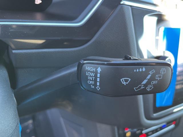 new 2024 Volkswagen Tiguan car, priced at $34,000