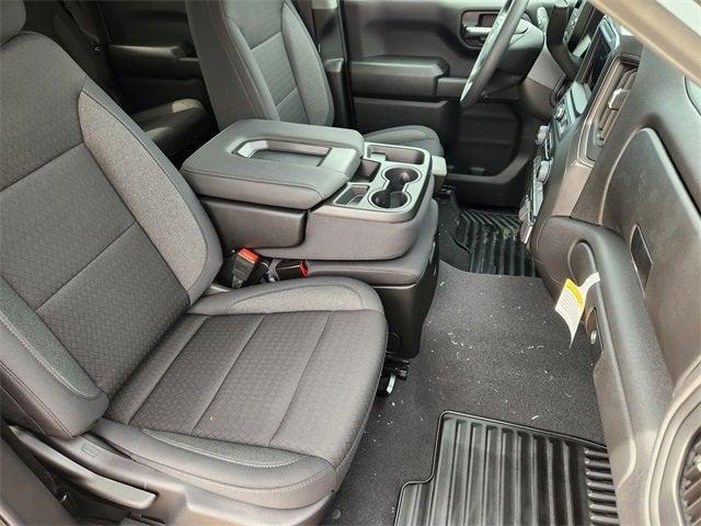 new 2025 Chevrolet Silverado 1500 car, priced at $40,105