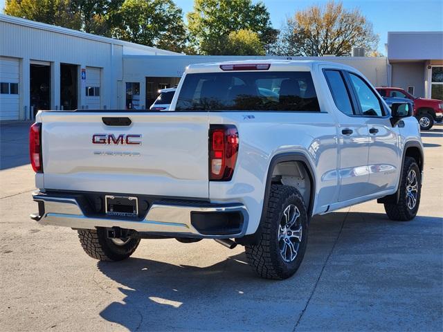 new 2025 GMC Sierra 1500 car, priced at $45,815