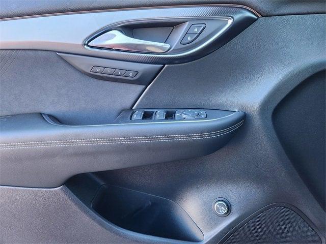 new 2025 Buick Envision car, priced at $39,812