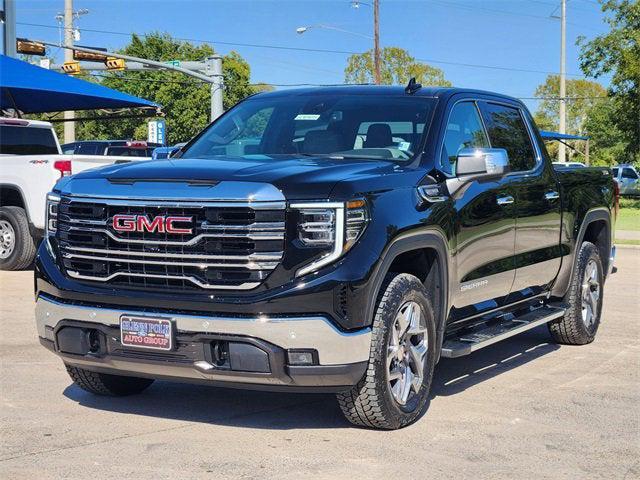 new 2026 GMC Sierra 1500 car, priced at $58,925