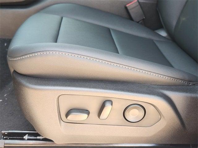 new 2025 Chevrolet Colorado car, priced at $41,059