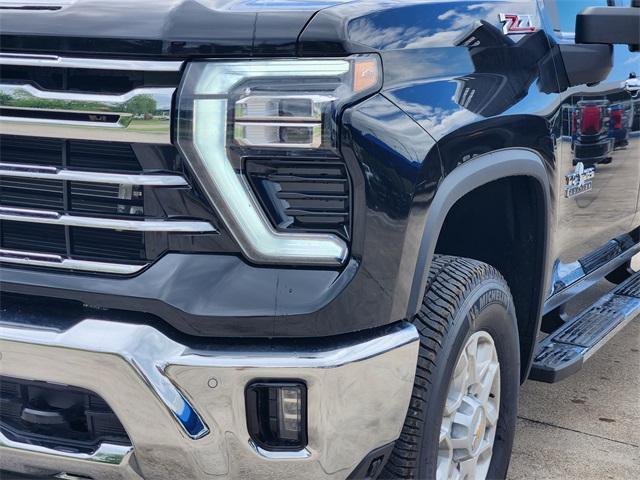 new 2025 Chevrolet Silverado 3500 car, priced at $80,070