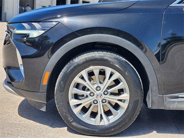 used 2023 Buick Envision car, priced at $22,000