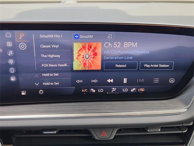 new 2025 Buick Envision car, priced at $37,240