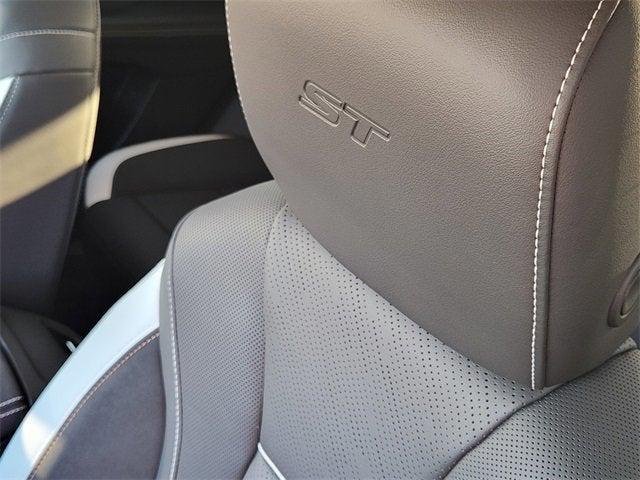 new 2025 Buick Envision car, priced at $39,740