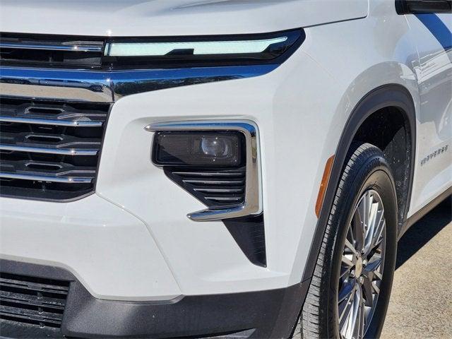 used 2025 Chevrolet Traverse car, priced at $36,000