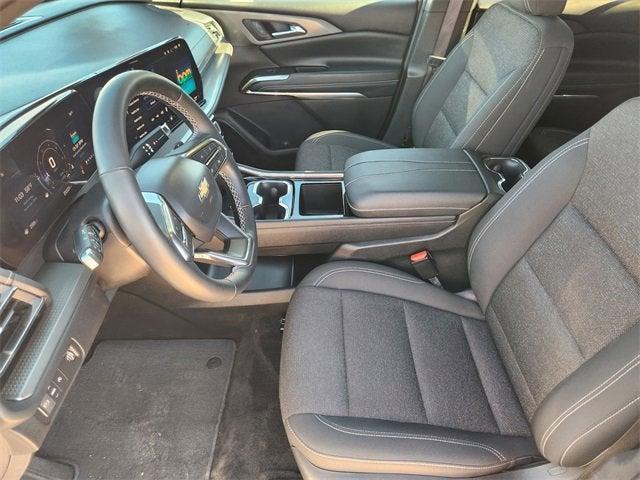 used 2025 Chevrolet Traverse car, priced at $36,000
