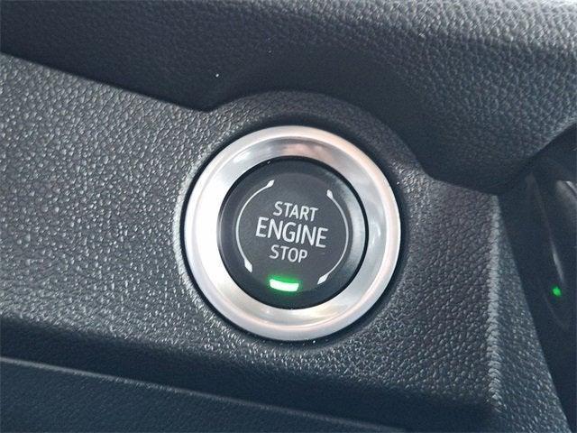 used 2025 Chevrolet Traverse car, priced at $36,000