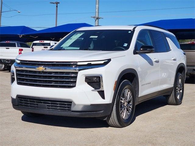 used 2025 Chevrolet Traverse car, priced at $36,000