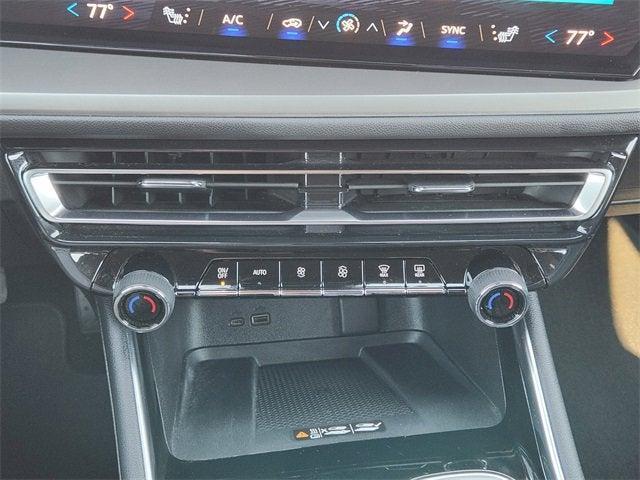 used 2025 Chevrolet Traverse car, priced at $36,000