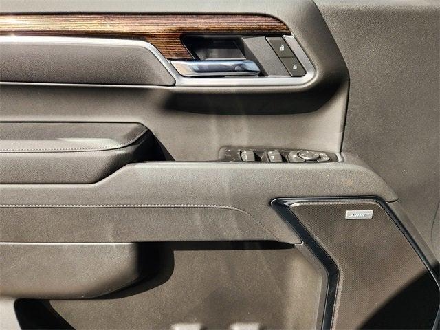 new 2025 GMC Sierra 1500 car, priced at $56,940