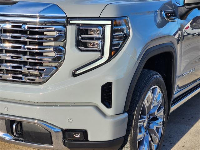 new 2025 GMC Sierra 1500 car, priced at $71,619