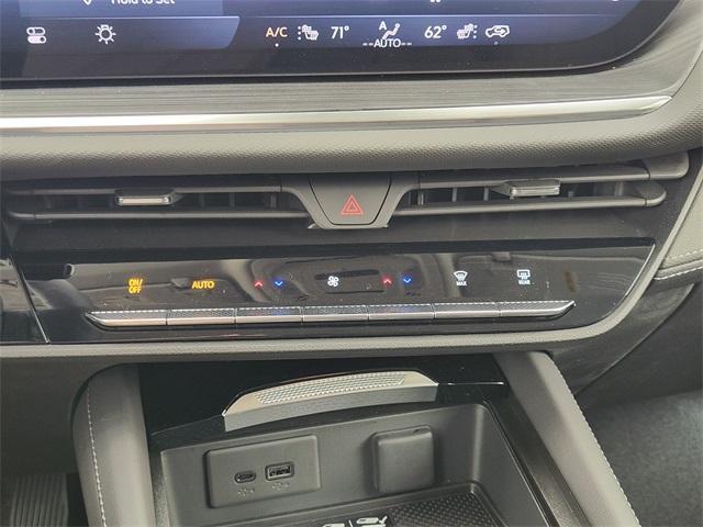 new 2025 Buick Envision car, priced at $37,240