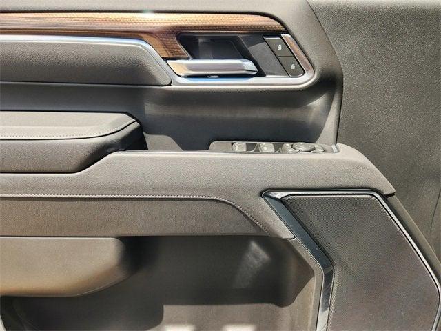 new 2025 Chevrolet Silverado 2500 car, priced at $70,400