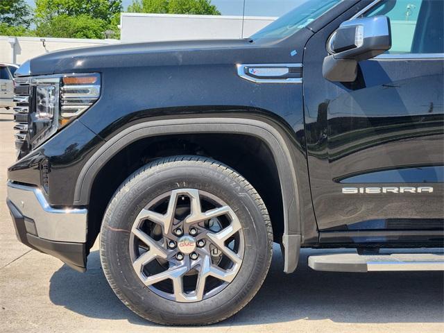 new 2025 GMC Sierra 1500 car, priced at $56,075