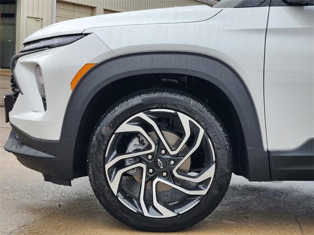 new 2025 Chevrolet TrailBlazer car, priced at $30,137