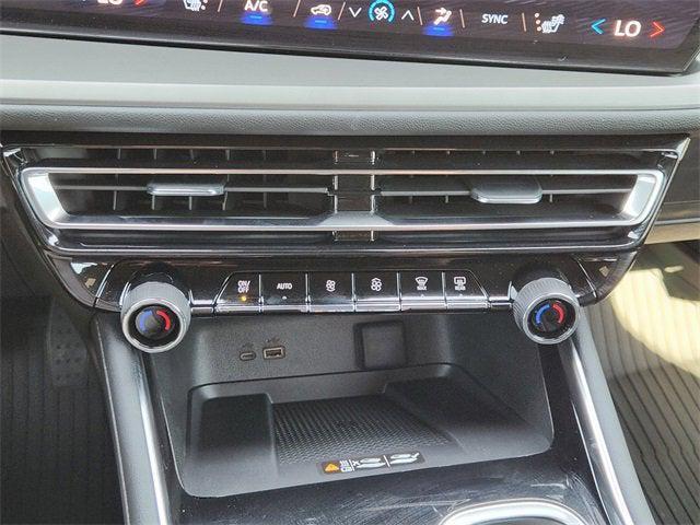 new 2026 Chevrolet Traverse car, priced at $39,940