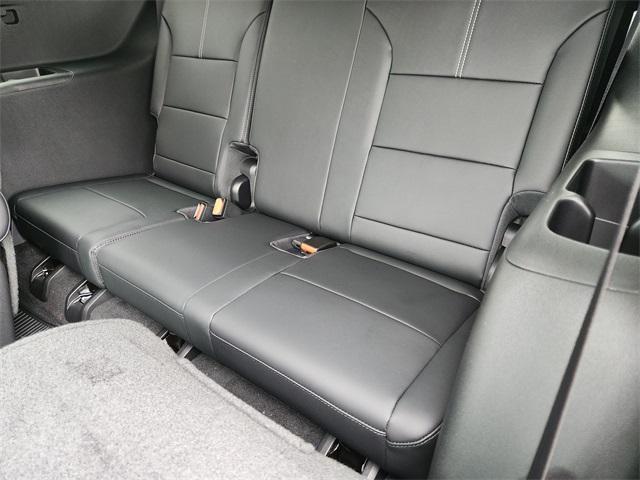 new 2025 GMC Acadia car, priced at $45,175