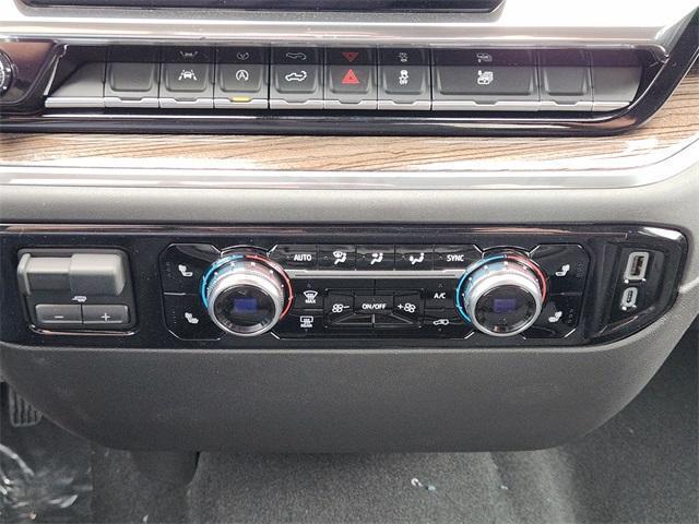 new 2025 GMC Sierra 1500 car, priced at $47,689