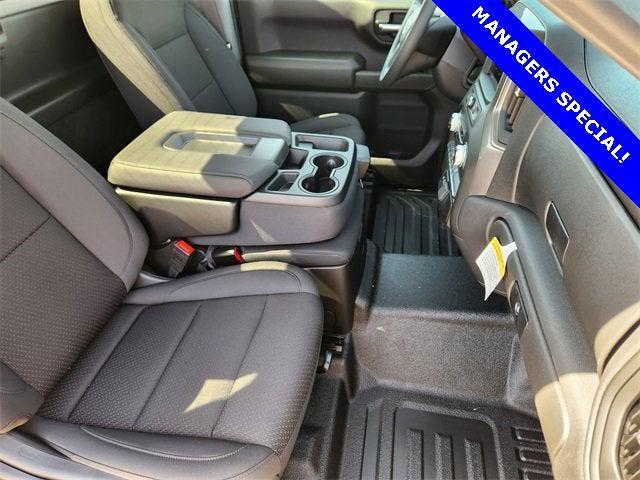 new 2025 GMC Sierra 1500 car, priced at $38,925