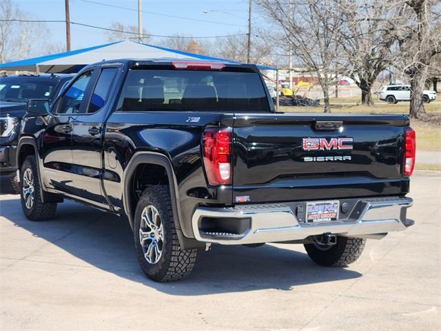 new 2025 GMC Sierra 1500 car, priced at $42,060