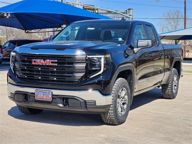 new 2025 GMC Sierra 1500 car, priced at $42,060