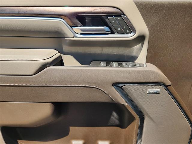 new 2025 Chevrolet Silverado 2500 car, priced at $77,300