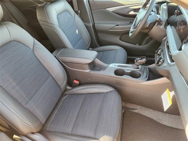new 2025 Buick Envista car, priced at $25,285