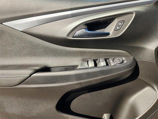 new 2025 Buick Envista car, priced at $25,285