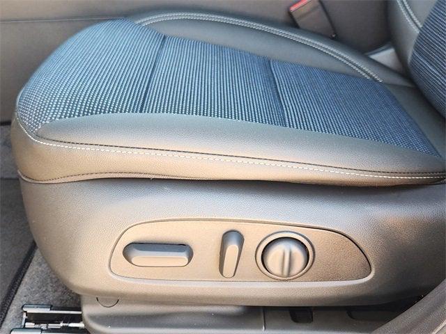 new 2025 Buick Envista car, priced at $25,285