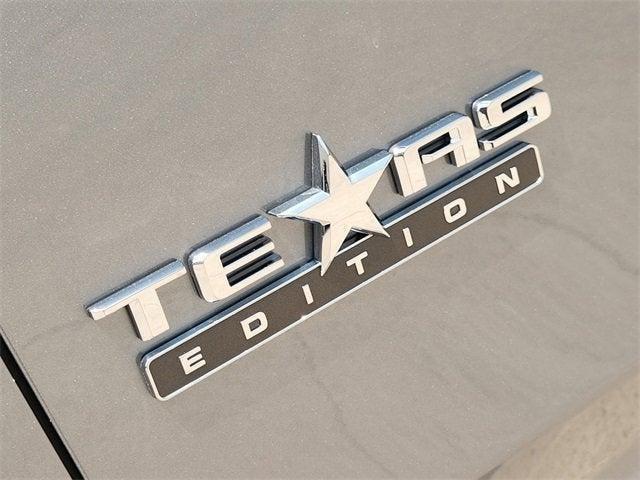 new 2025 Chevrolet Suburban car, priced at $72,030