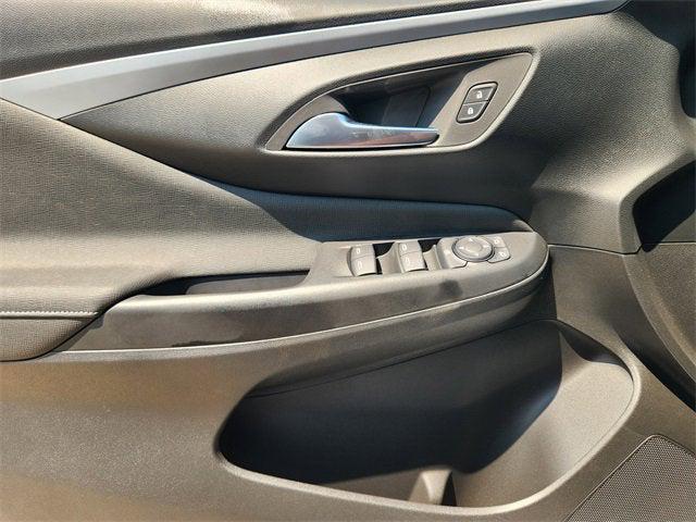 new 2025 Buick Envista car, priced at $23,690