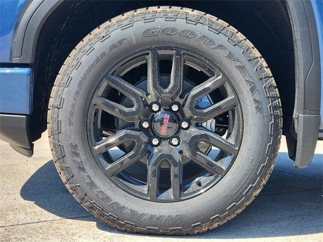 new 2026 GMC Sierra 1500 car, priced at $48,320