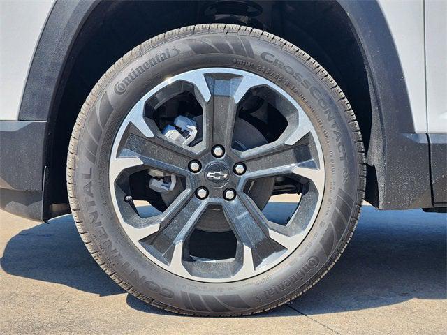 new 2026 Chevrolet Equinox car, priced at $28,360