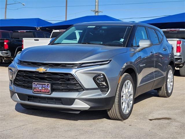 new 2025 Chevrolet Blazer car, priced at $33,884