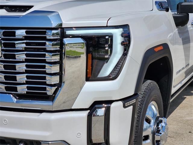 new 2024 GMC Sierra 3500 car, priced at $75,130