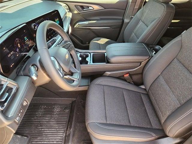 new 2026 Chevrolet Traverse car, priced at $44,669