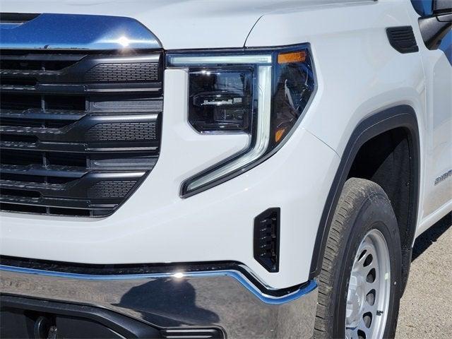 new 2025 GMC Sierra 1500 car, priced at $40,430