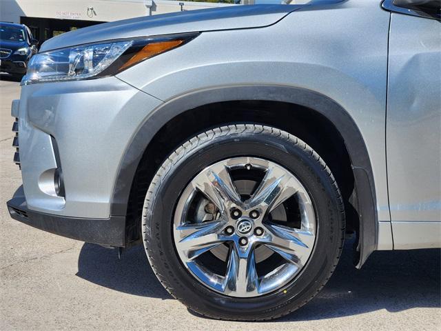 used 2019 Toyota Highlander car, priced at $26,000