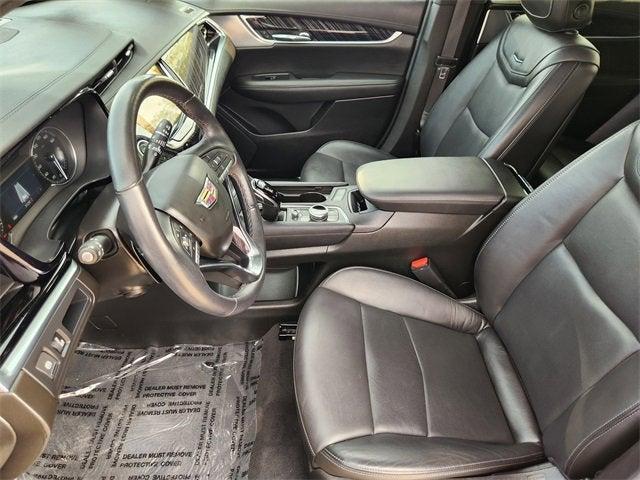 used 2025 Cadillac XT6 car, priced at $38,500
