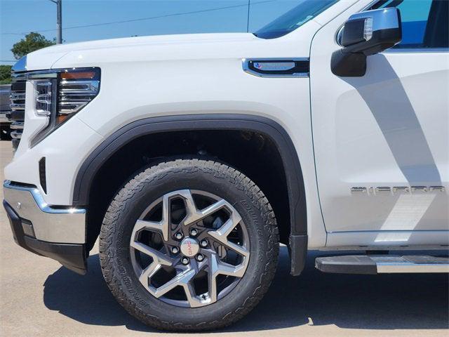 new 2025 GMC Sierra 1500 car, priced at $55,744
