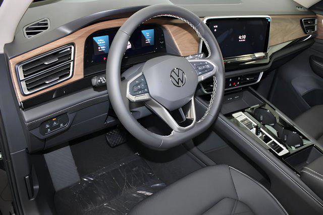 new 2025 Volkswagen Atlas car, priced at $47,194