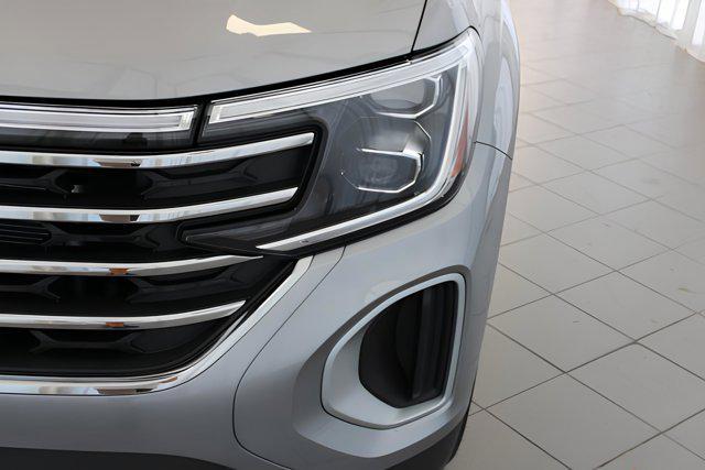 new 2025 Volkswagen Atlas car, priced at $45,931