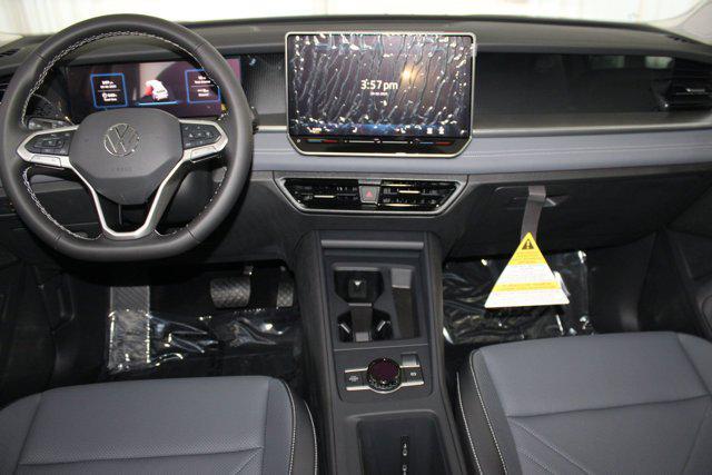 new 2025 Volkswagen Tiguan car, priced at $35,184