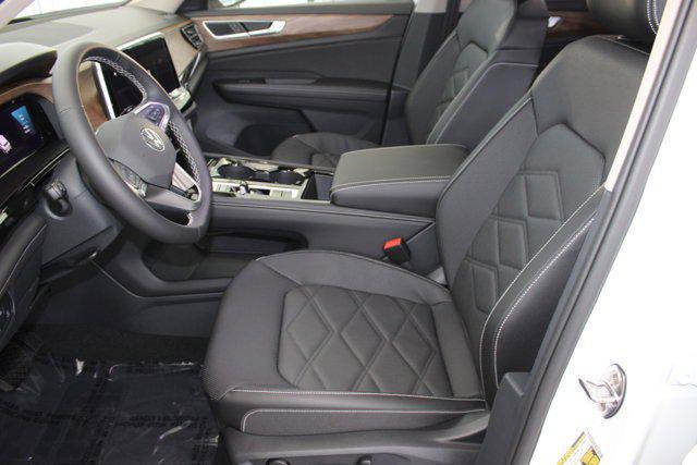 new 2025 Volkswagen Atlas car, priced at $47,766
