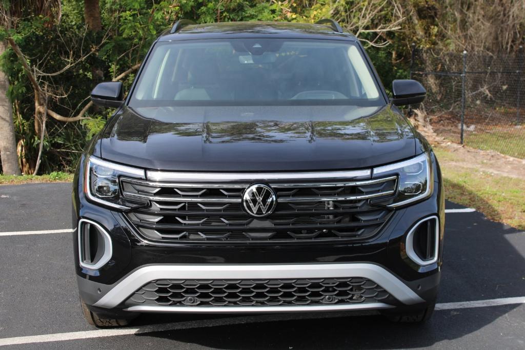 new 2024 Volkswagen Atlas car, priced at $52,151