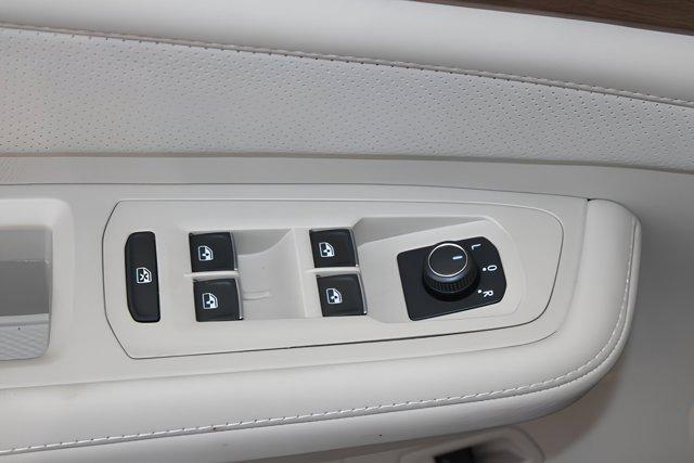 new 2025 Volkswagen Atlas car, priced at $47,789